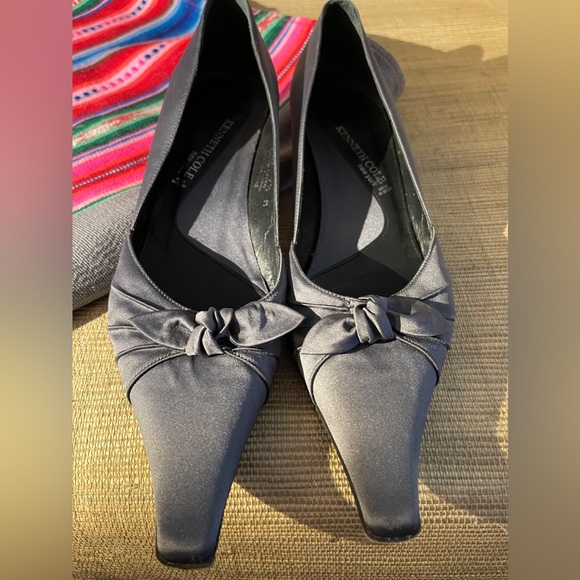 Kenneth Cole kitten heel shoes - Picture 4 of 4